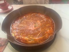 -毛辣果·贵州红酸汤牛肉火锅(西单店)