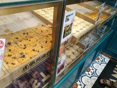 面包甜点陈列柜-虎头局·渣打饼行(五一新干线店)