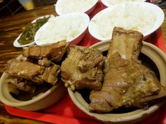 -万和春排骨砂锅米饭(湖北路店)