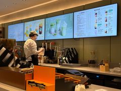 -星巴克臻选(上海中环广场2F店)