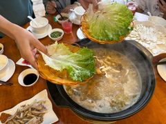 -菌海森林·非遗野生菌火锅(西山区滇池路摩根道店)