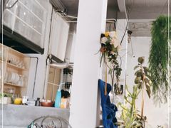-蓝山四季西餐植物店