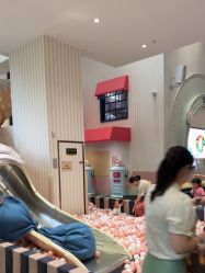 -奈尔宝·儿童乐园·亲子餐厅(华采天地店)