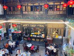 大堂-蔼若春.传承三十年云南菜(金碧公园店)