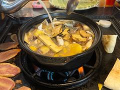 -有一锅·野生菌黑山羊腊排骨火锅(古城北门店)