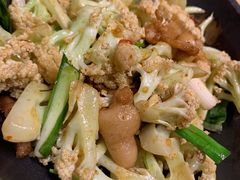-关东小磨东北菜(上海长风大悦城店)