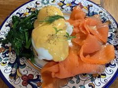 三文鱼班尼迪克-Alimentari早午餐(安福路店)