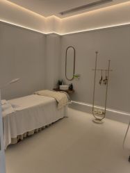 -苑苑vbeauty科技美容SPA