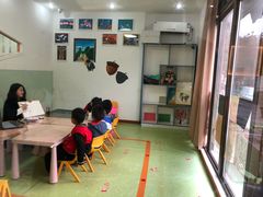 -四叶草托育园(张江园店)