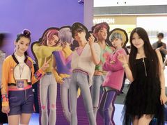 -香港ELEMENTS圆方