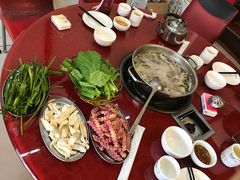 -老石黑山羊毛驴肉火锅(金凯广场店)