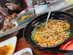 张飞牛肉面-爆炸头阿姨小四川正宗川味小吃(无任何分店)