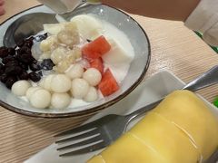 -佰搭果·广式茶餐厅(西华路店)