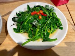 白灼贵州龙里鲜摘豌豆尖-贵凤凰贵州米粉(望京店)