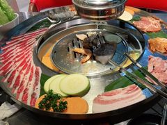 -哈哈碳都·牛肋条无限自助烤肉(台江万达店)