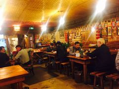 大堂-闯关东东北农家菜(崂山石老人店)