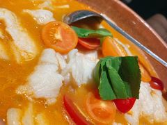 野果酸汤鱼-云海肴·汽锅鸡·云南菜(高德置地店)
