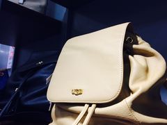 -UGG(燕莎奥特莱斯购物中心店)