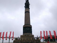 -人民防洪胜利纪念塔