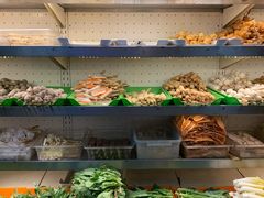 自助取餐区-万记麻辣烫国展总店