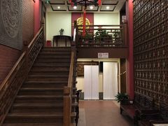 -梅龙镇酒家(南京西路总店)