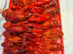 -肥小宝·金牌油焖大虾(襄阳龙虾地标店)