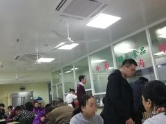 大堂-顶巧鸡汤馄饨(虹口总店)