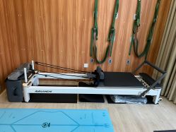 -一伽瑜伽·普拉提