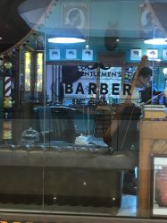 -小戈男士复古理发馆barber shop