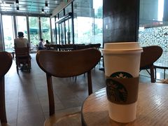 大堂-星巴克(深圳世界金融中心店)