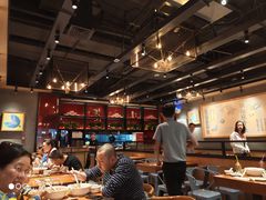 大堂-渝是乎酸菜鱼(龙旗购物中心店)