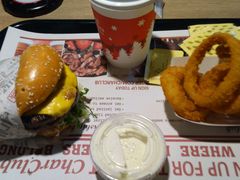 -The Habit Burger Grill 哈比特汉堡(复兴soho店)