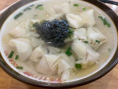 鲜肉小馄饨-小姜锅贴(凤凰街店)
