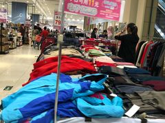 -永旺黄岛购物中心