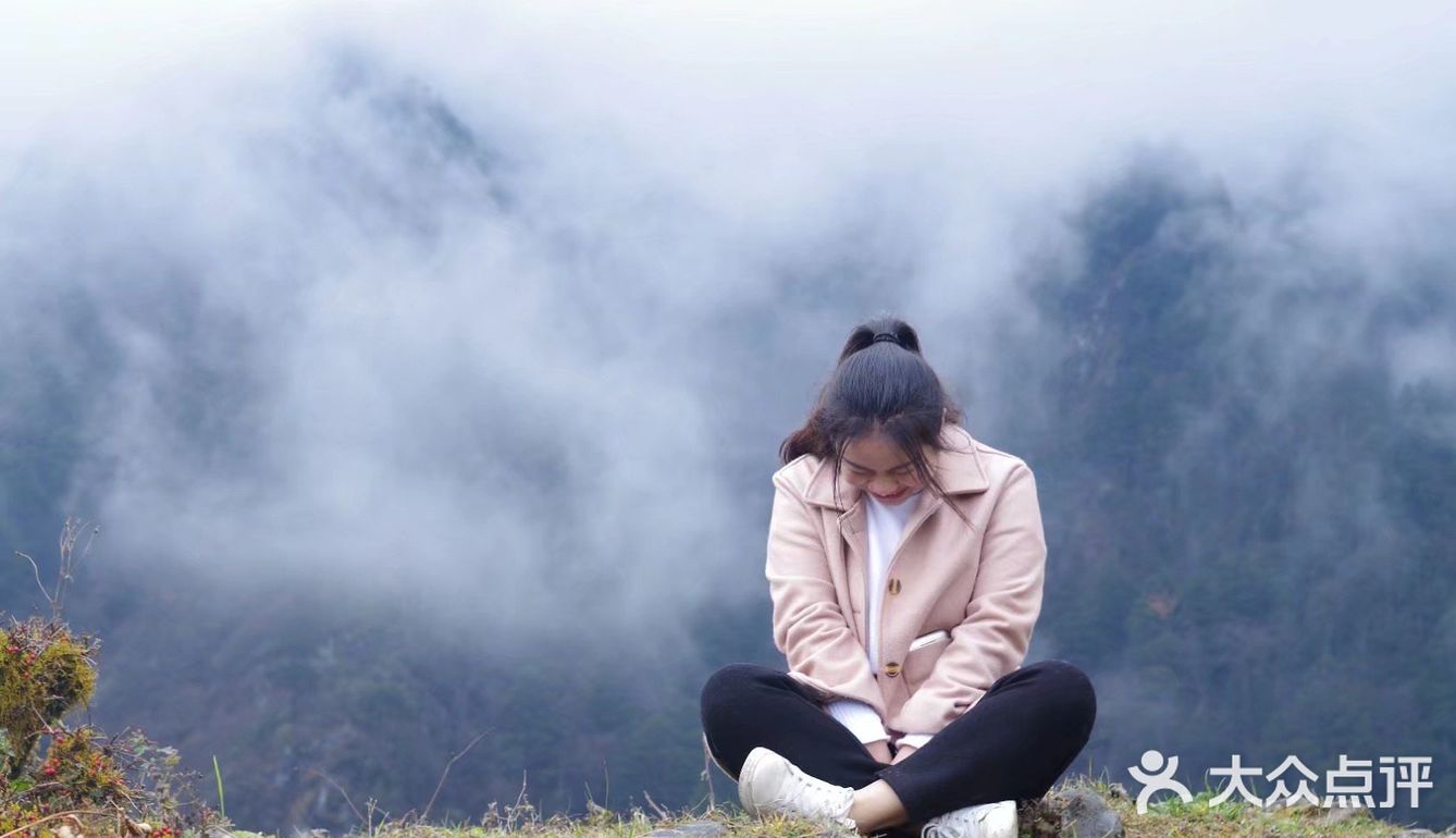 成都周边网红打卡地,红叶徒步两不误