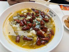 老坛酸菜鱼-鱼你在一起(虹口星荟中心店)