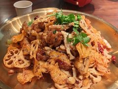 -川流不息·地道川菜·小龙虾(松东路店)