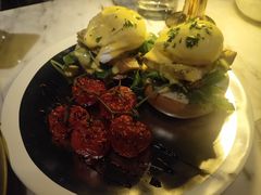 藜麦豆腐野蘑菇班尼迪克蛋-The Rug Cafe(王府中环店)