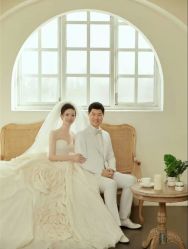 -玫瑰星座婚纱摄影轻奢定制(双井店)