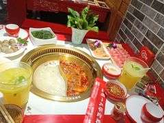 -欠火锅·水牛毛肚·团建聚餐·生日宴(何山路店)