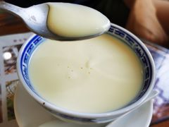 香滑凤凰奶-周大娘牛乳(旧寨古村总店)