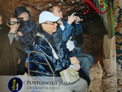 -波斯托伊纳溶洞