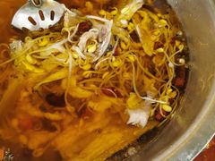 -小草房川菜馆(华茂街店)