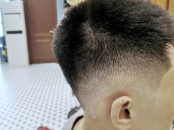-贝勒爷专业男发