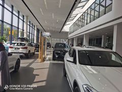 -上海宝信宝马4S店