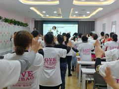 -爱月宝月嫂·育儿嫂(哈尔滨总店)