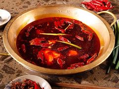 牛油红锅-小龙坎老火锅(展览馆店)