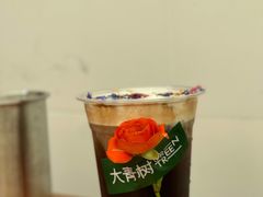 风城玫瑰-大青树咖啡(大理古城店)