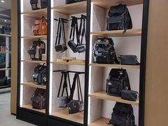 -COACH蔻驰(赛特奥特莱斯店)