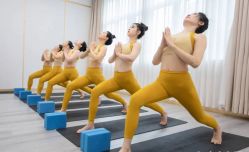 -亚太瑜伽普拉提学院